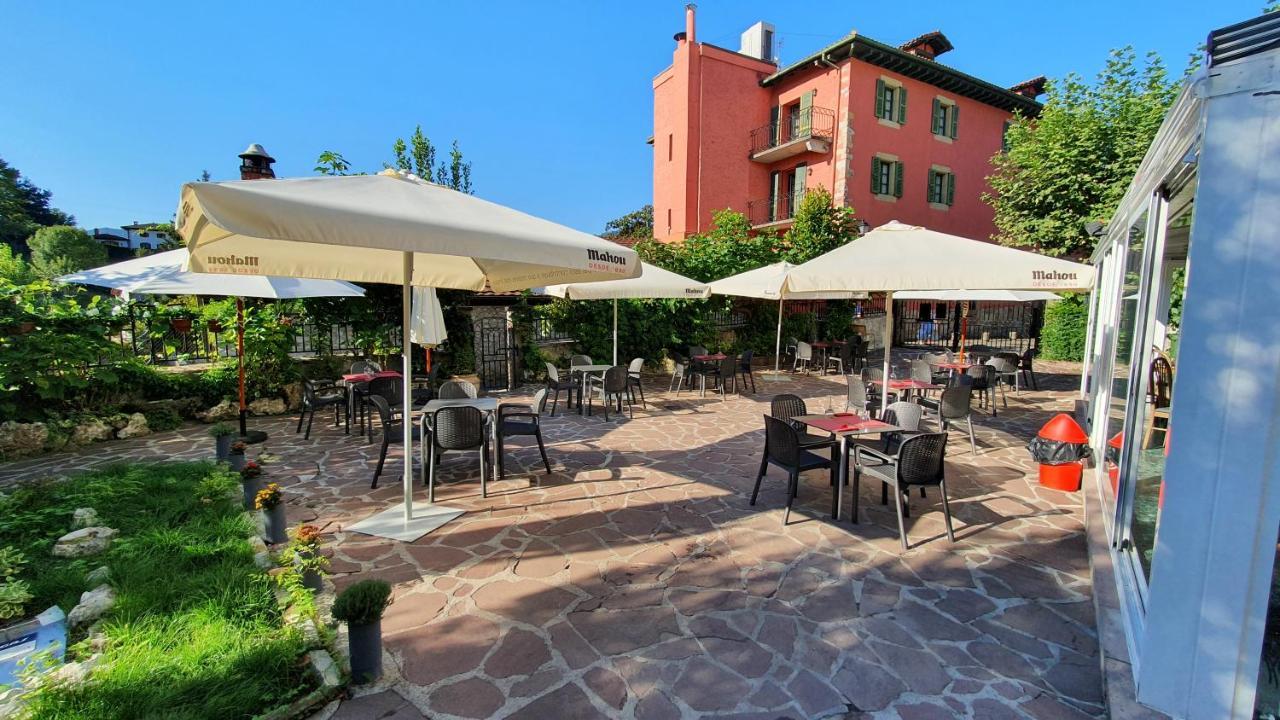 Hostal Ansonea Bera  Exterior photo