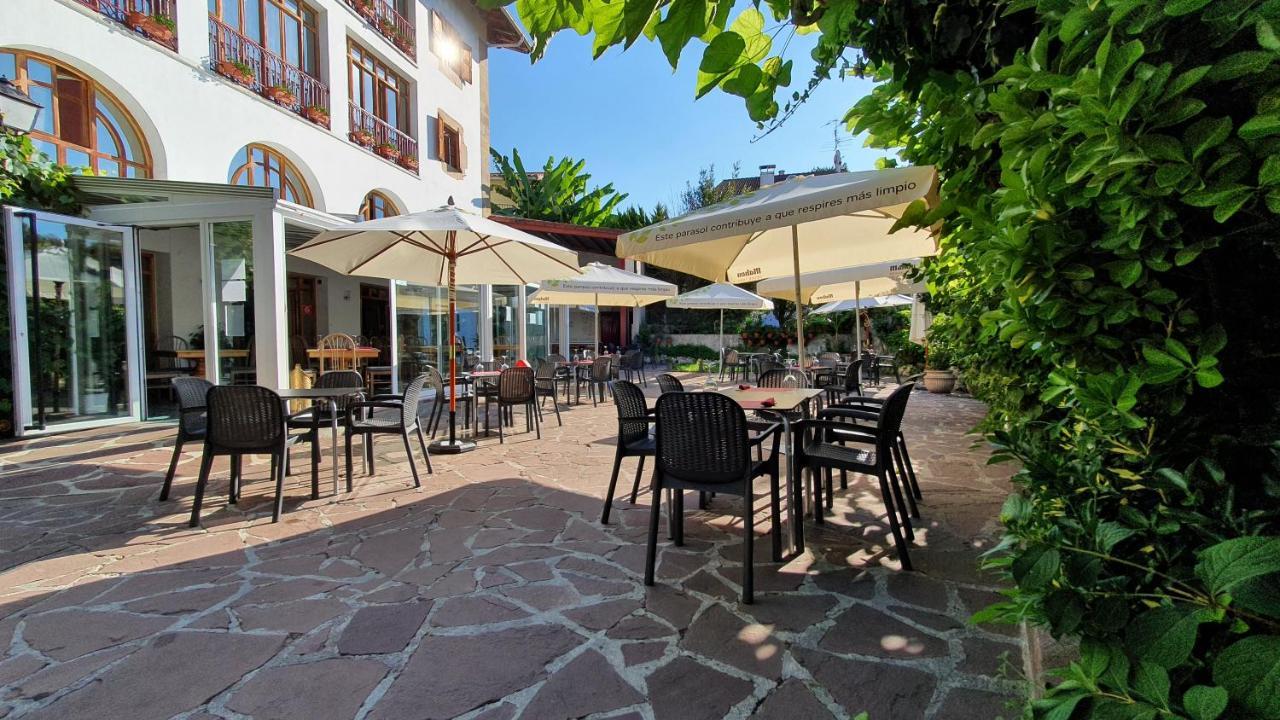Hostal Ansonea Bera  Exterior photo