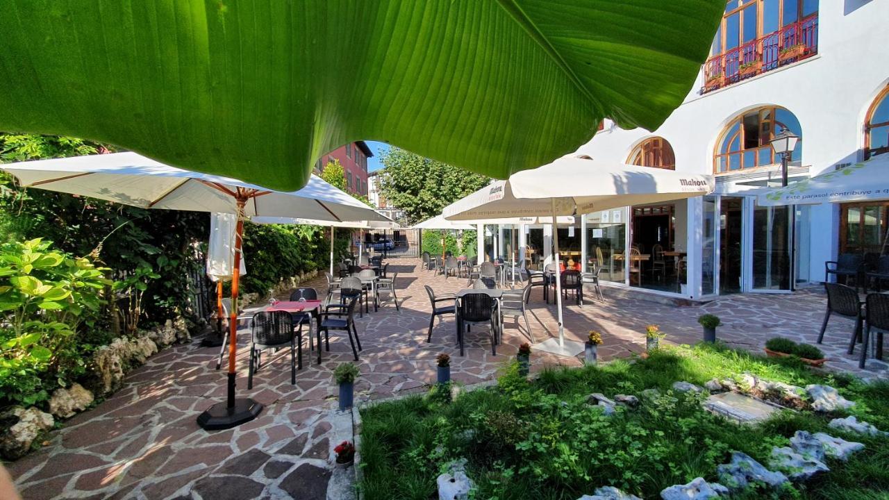 Hostal Ansonea Bera  Exterior photo
