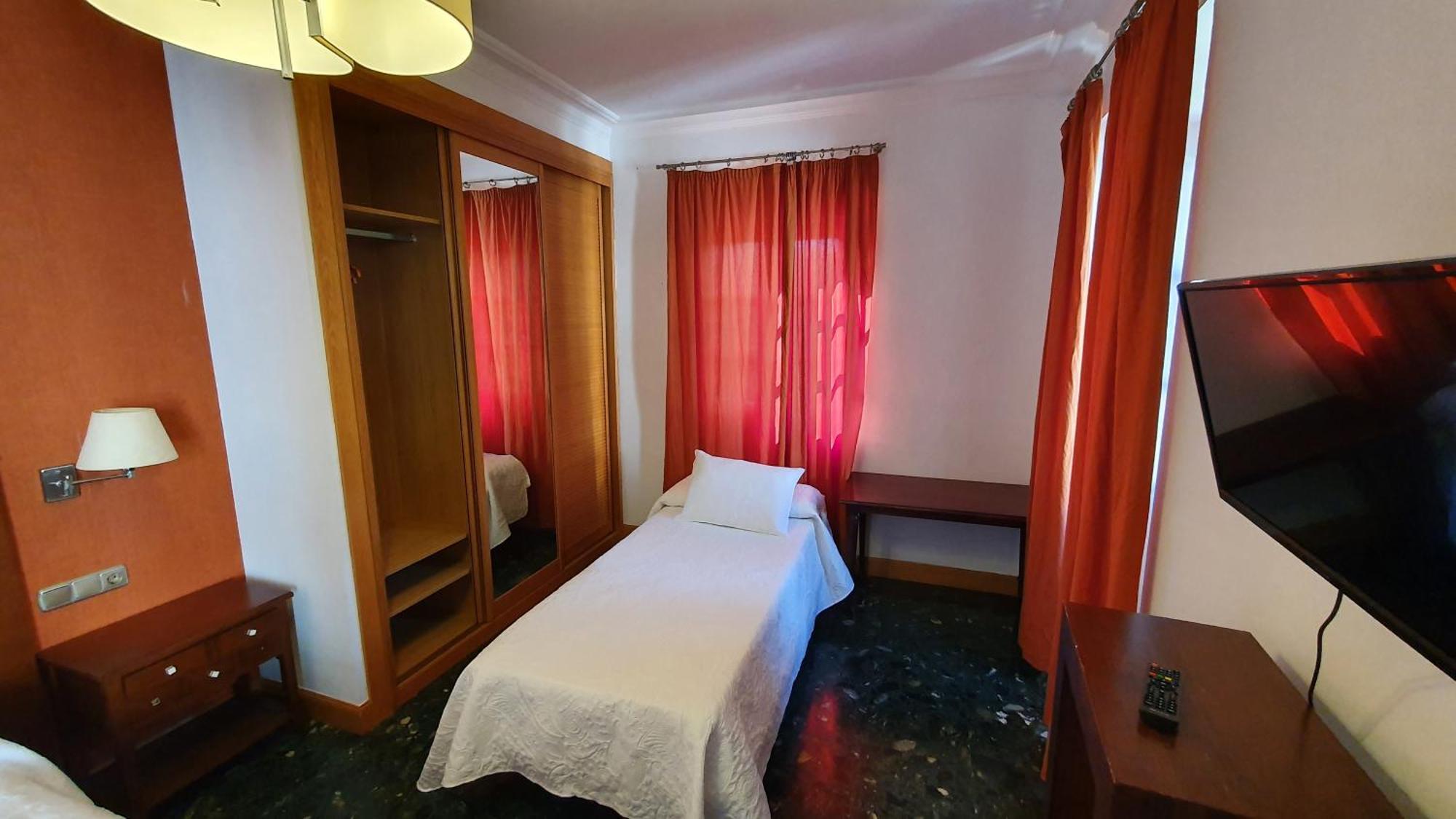 Hostal Ansonea Bera  Room photo